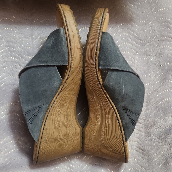 Born Women's DARK BLUE Wedge Sandals - Picture 2 of 5